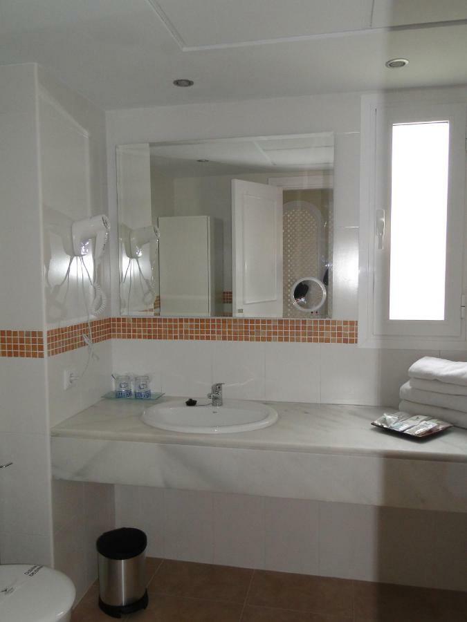 Apartamentos Mar Y Golf โรเกตัสเดมาร์ ภายนอก รูปภาพ